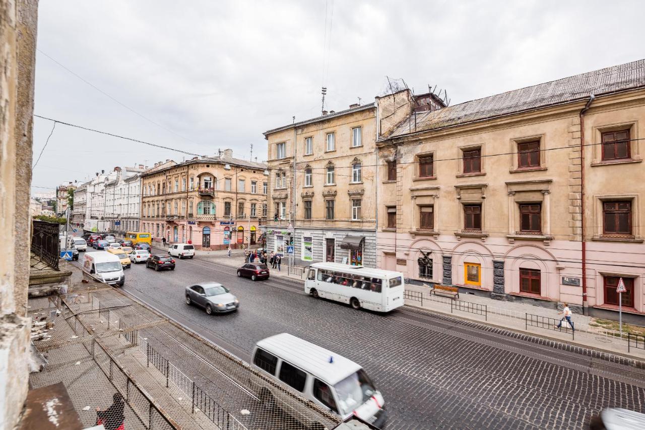 Leogrand Deluxe Apartments On Horodotska 33 Lviv Exterior photo