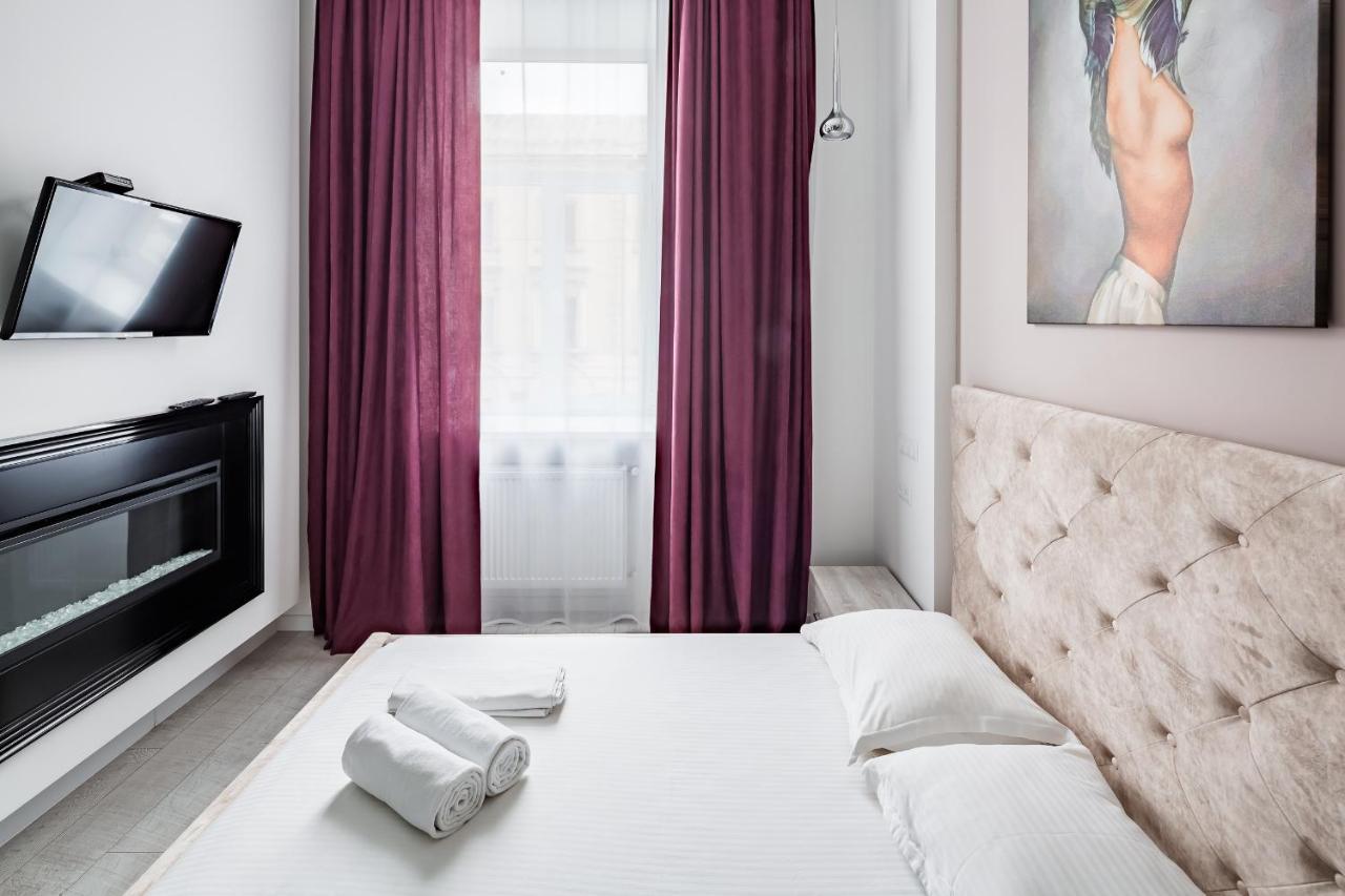 Leogrand Deluxe Apartments On Horodotska 33 Lviv Exterior photo