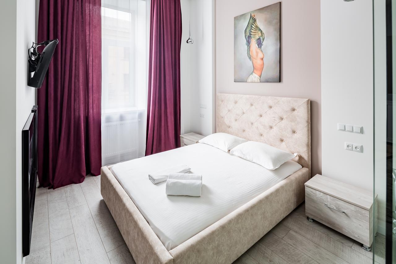 Leogrand Deluxe Apartments On Horodotska 33 Lviv Exterior photo